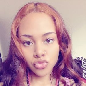 Meet your Posher, Allysa